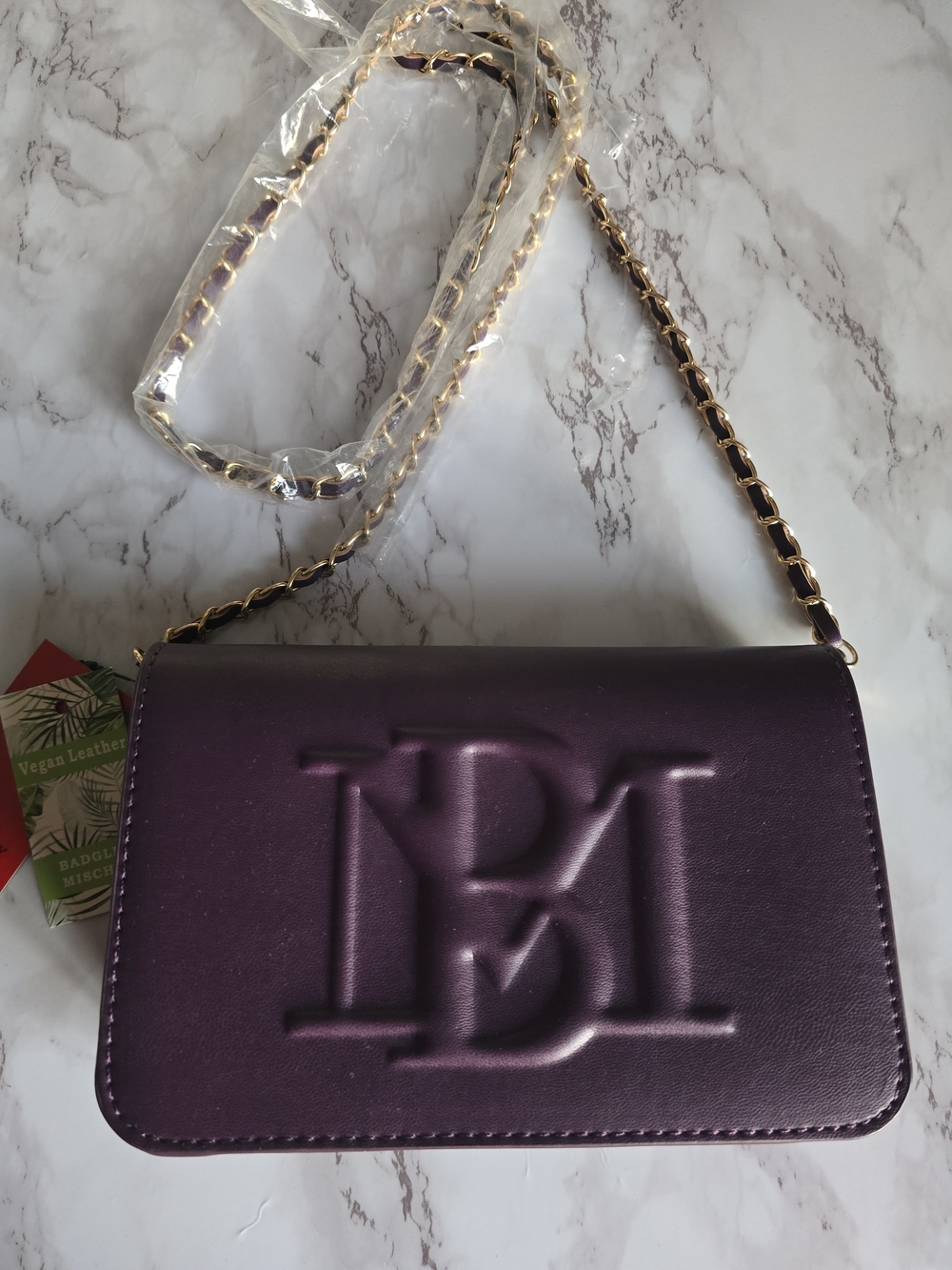 Nwt Badgley Mischka Plum Embossed Logo Vegan Leather Chain Crossbody Bag